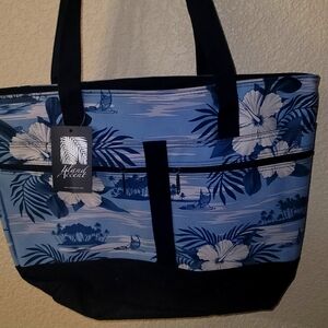 NWT Island Accent Tote